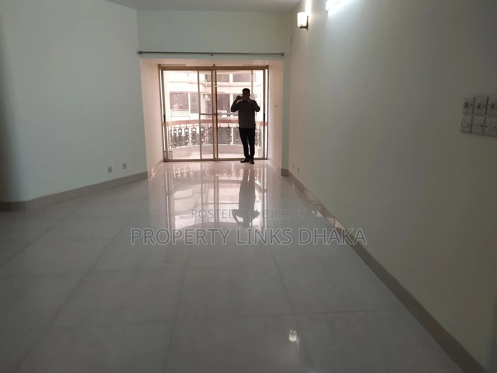 Unfurnished flat for Rent in Gulshan