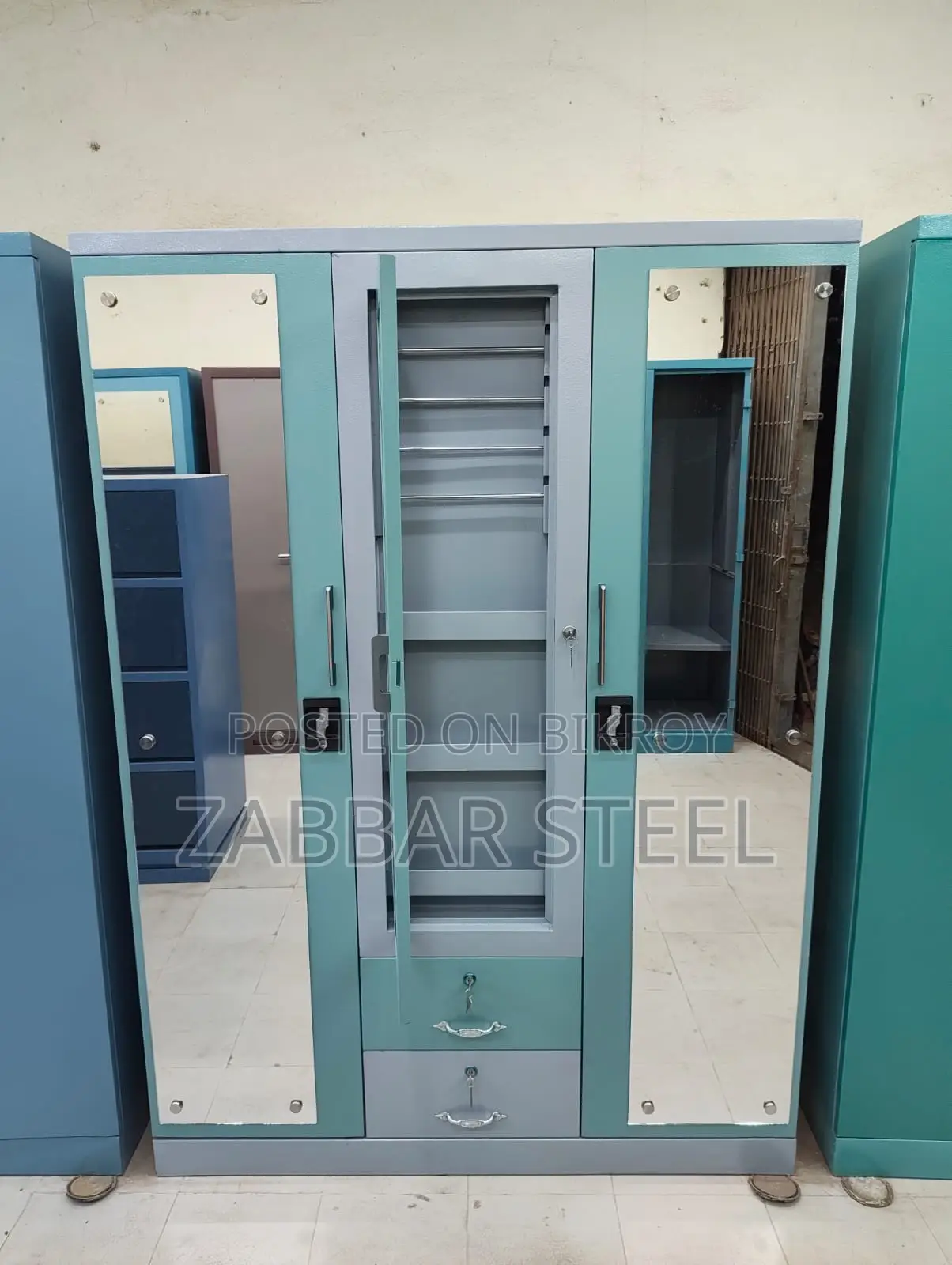 Zabbar Steel Premium 3-Door Steel Almirah