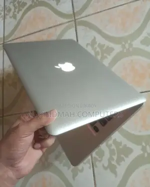 Apple MacBook Pro Core i5 Metal Body Full Fresh Laptop, 8GB, 128GB.