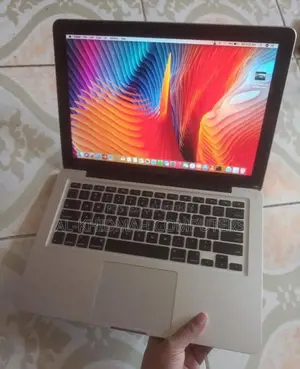 Apple MacBook Pro Core i5 Metal Body Full Fresh Laptop, 8GB, 128GB.