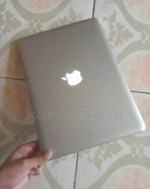 Apple MacBook Pro Core i5 Metal Body Full Fresh Laptop, 8GB, 128GB.