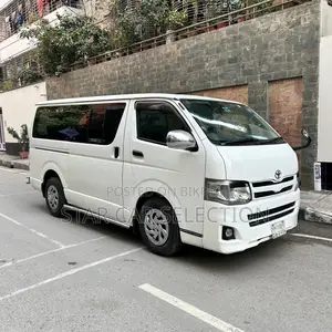 Toyota Hiace GL (HALF SELLING) 2012