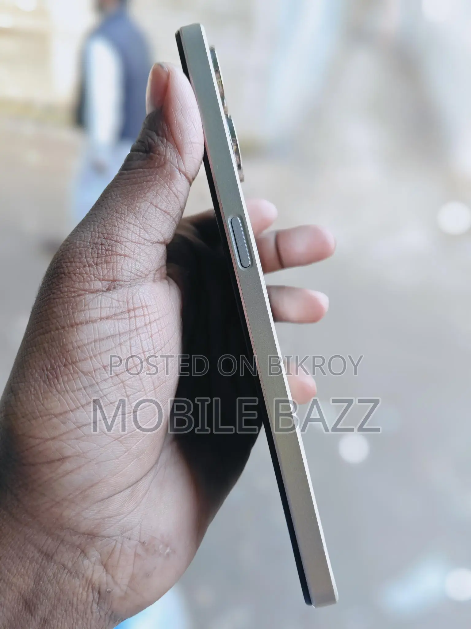 Realme V30 8/256 (Brand New)