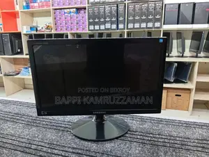 বিক্রয় হবে: প্রিমিয়াম কোয়ালিটি (SAMSUNG) ১৯ ইঞ্চি মনিটর!