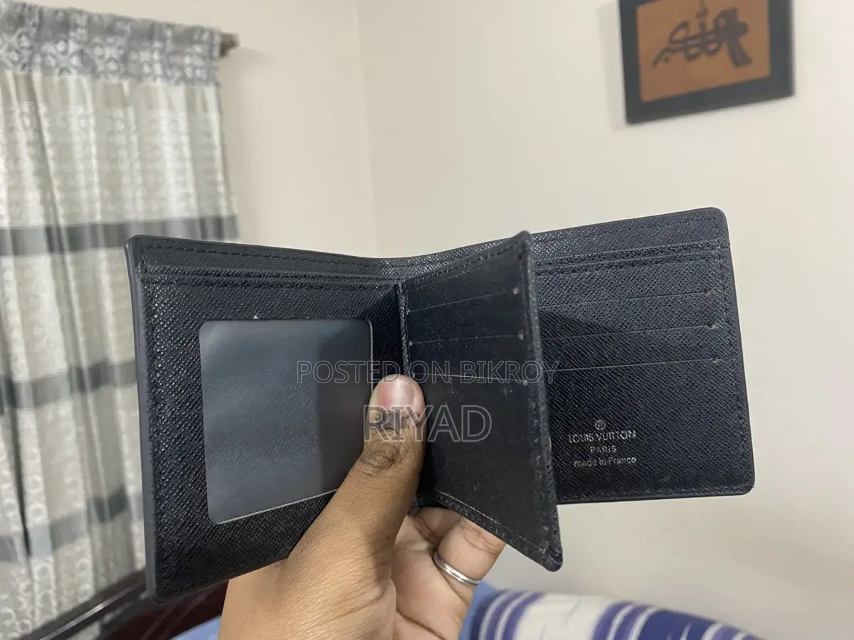 LV Wallet (Master Copy)