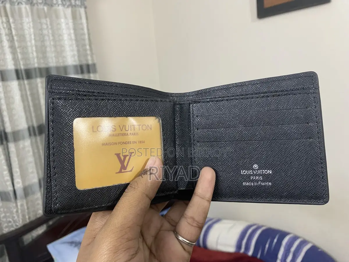 LV Wallet (Master Copy)