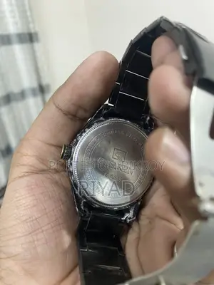 কারেন অরিজিনাল ঘড়ি