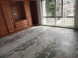 গুলশানে ভালো মানের ৩ বেডরুমের আন-ফার্নিশড ফ্ল্যাট ভাড়া