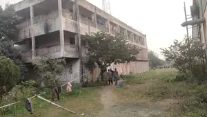 নারায়ণগঞ্জে ৮৪,০০০ বর্গফুটের ৩ তলা ভবন