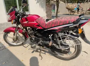 TVS Metro 2016