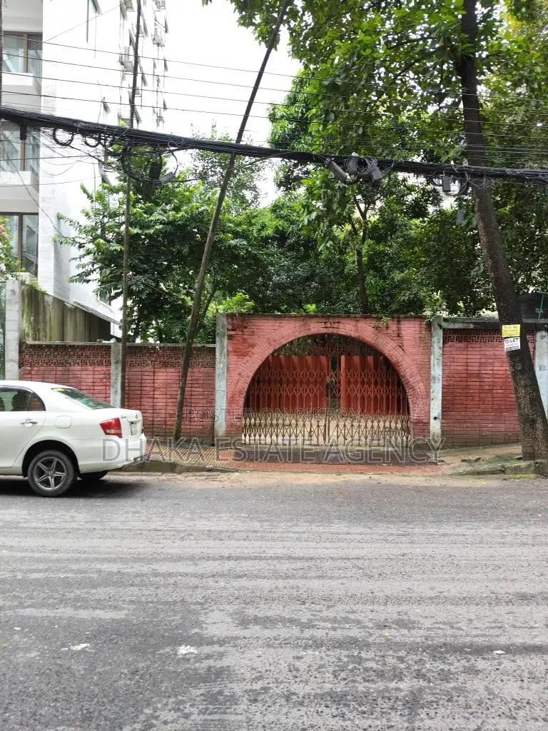 14 Katha Land for Sale in Santinagor