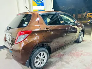 টয়োটা ভিটস জুয়েলা পুশ ব্রাউন ২০১১