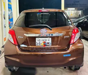 টয়োটা ভিটস জুয়েলা পুশ ব্রাউন ২০১১