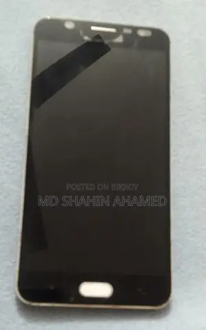 Samsung Galaxy J7 . (Used)