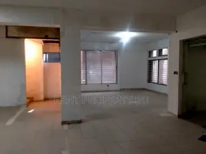 গুলশানে ৩১০০ বর্গফুটের কমার্শিয়াল ওপেন স্পেস ভাড়া হবে