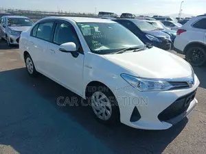 Toyota Axio Ex Hybrid White 2020