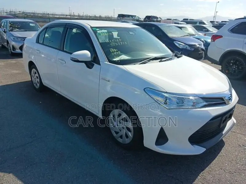 Toyota Axio Ex Hybrid White 2020