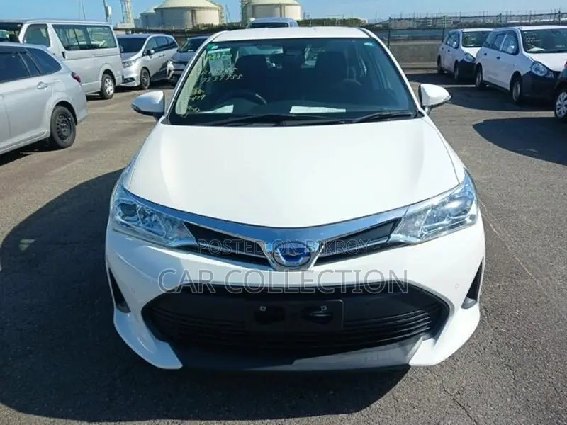 Toyota Axio Ex Hybrid White 2020
