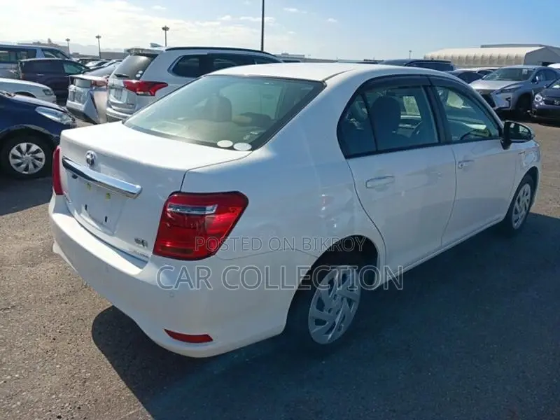 Toyota Axio Ex Hybrid White 2020