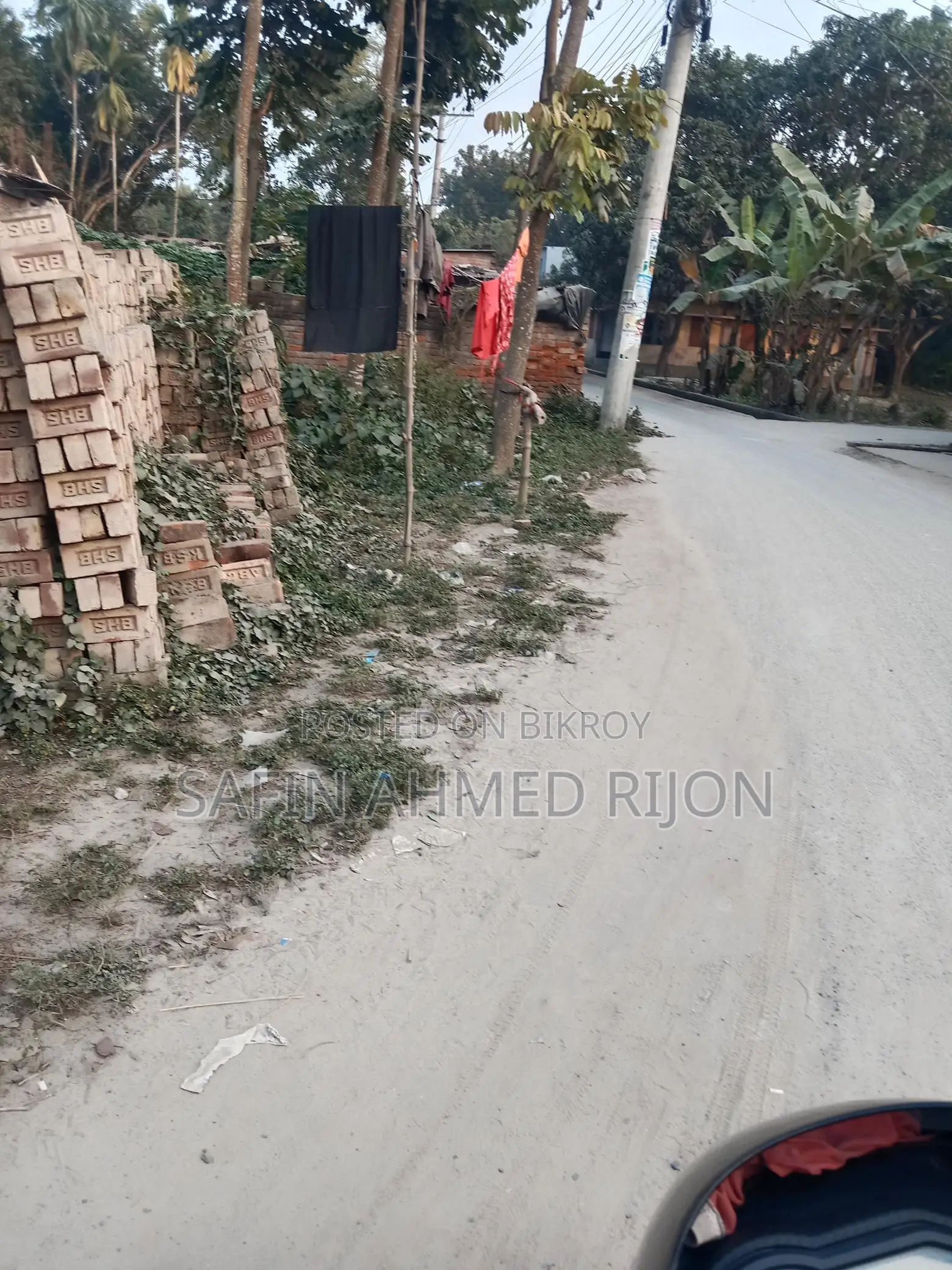 Plot for sale, suitable for shops