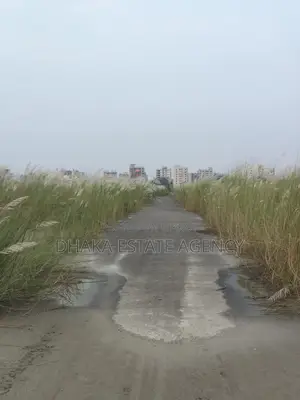 সেক্টর=১৫, ৩ কাঠা লেক ফেসিং