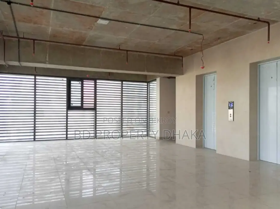 5500 Sqft Nice Open Commercial Space Rent in Mohakali