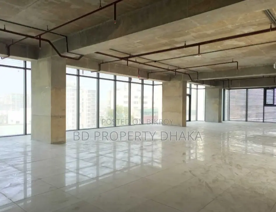 5500 Sqft Nice Open Commercial Space Rent in Mohakali