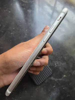 অ্যাপল আইফোন এসই (ব্যবহৃত)