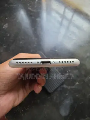 অ্যাপল আইফোন এসই (ব্যবহৃত)