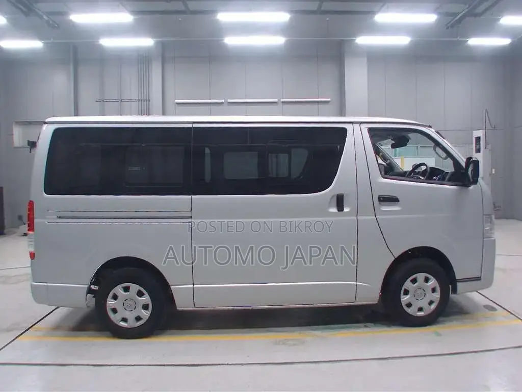 Toyota Hiace DX 2021