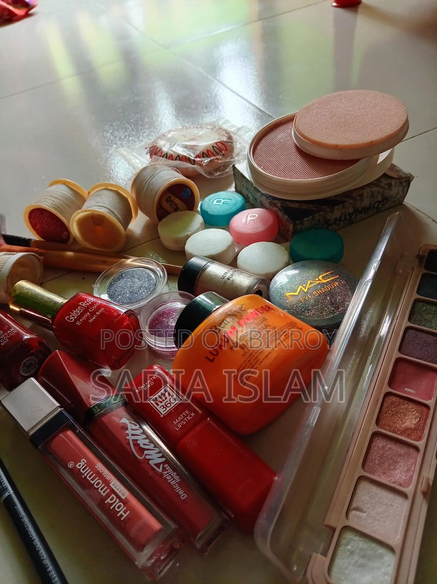 Used/unused Make-up Item