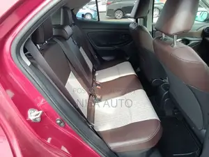 Toyota Yaris Cross z leather (4) 2021