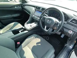 Honda Insight EX (4) 2021