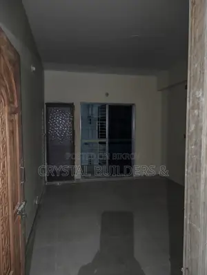 Ready Apartment For Sale in Banasree