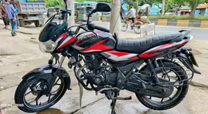 বাজাজ ডিসকভার ১২৫ ২০২৩ ব্ল্যাক