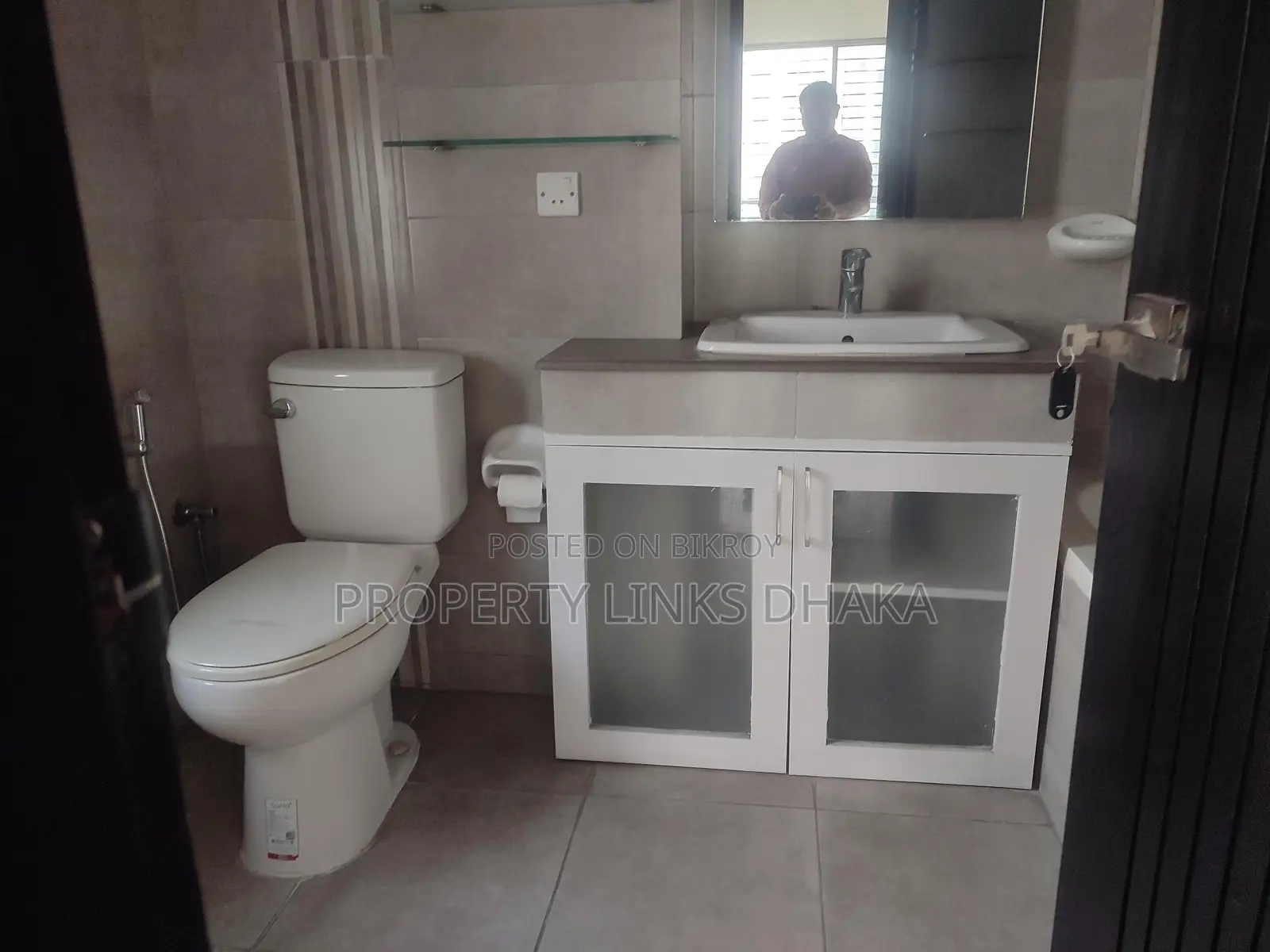 Affordable flat with Gym, Swimming pool at north Gulshan