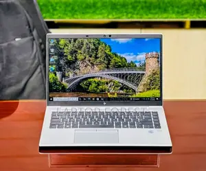 HP EliteBook 830 G7 i5-10th Gen.. Full fresh business class Laptop