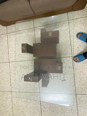 সেন্টার টেবিল