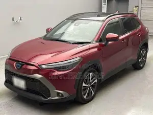 Toyota Corolla Cross Sunroof. Wine Red 2023