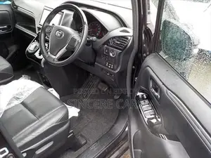 Toyota Esquire GI NON HYB 4.5 POINT 2021