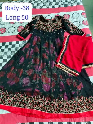 মেয়েদের জামা কাপড়