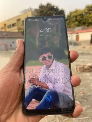 Vivo V21e (Used)