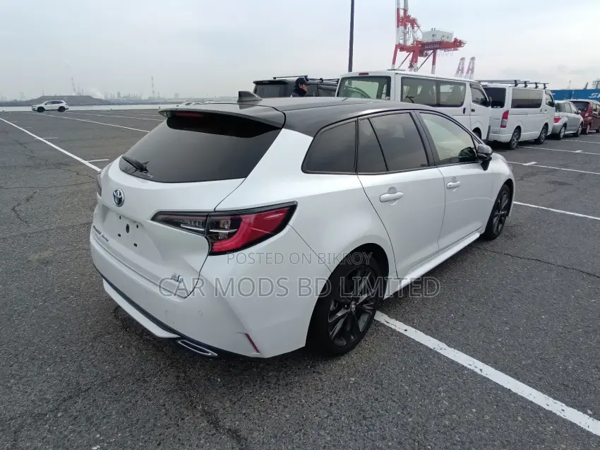 Toyota Corolla Touring WxB 2021