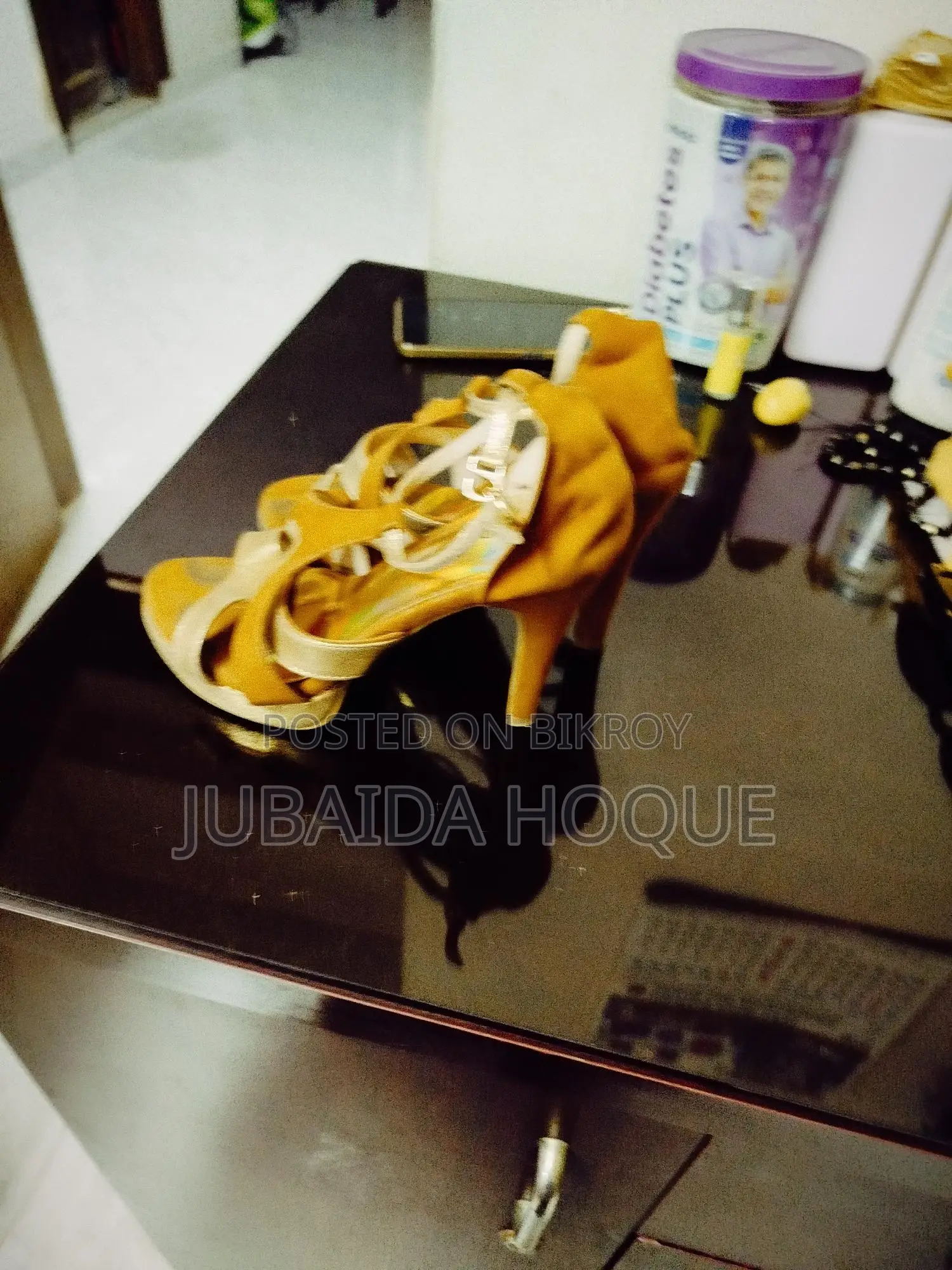Stylish Opera Brand Gold & Tan Strappy Sandals - Size 35