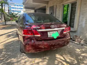 টয়োটা প্রিমিও সিট পাওয়ার ২০১৭