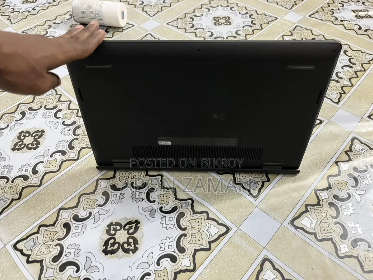 Dell inspiron 3511.