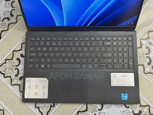 Dell inspiron 3511.