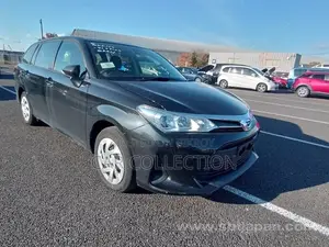 Toyota Fielder Ex Hybrid Black 2022
