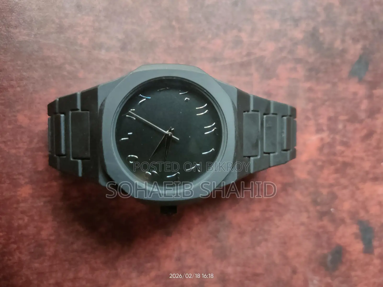 Analogue Watch For Sale