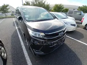 Toyota Noah G Hybrid Black 2021